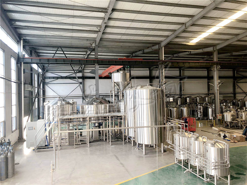 釀酒設備廠(chǎng)分享堿性清洗劑
